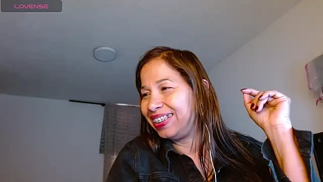 Snapshot of CaroMasha chatting on 17, 4, 2026 CaroMasha online show from 17, 4, 2026