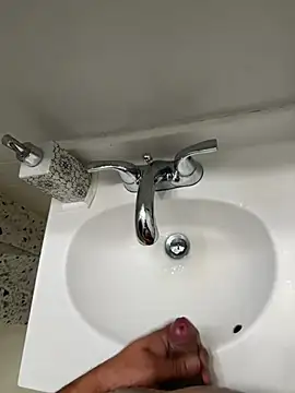 Snapshot of kiranx09 chatting on 3, 2, 2026 kiranx09 online show from 3, 2, 2026