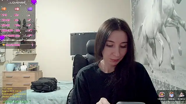 Snapshot of Wowpornoo chatting on 16, 1, 2025 Wowpornoo online show from 16, 1, 2025