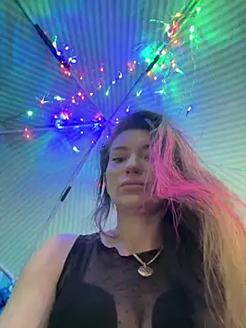 Snapshot of MooonReal chatting on 16, 1, 2025 MooonReal online show from 16, 1, 2025