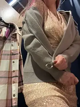 Snapshot of MooonReal chatting on 24, 1, 2025 MooonReal online show from 24, 1, 2025