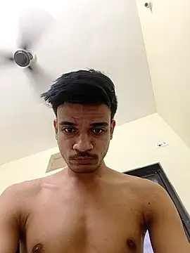 Snapshot of yashzae chatting on 6, 11, 2025 yashzae online show from 6, 11, 2025