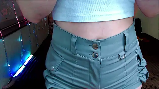 LizaSenri online show from 4, 10, 2025