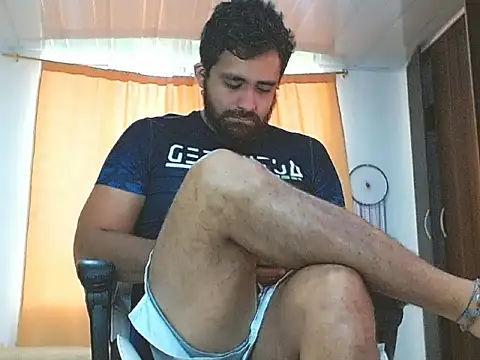 Snapshot of aronmiller404 chatting on 8, 2, 2025 aronmiller404 online show from 8, 2, 2025