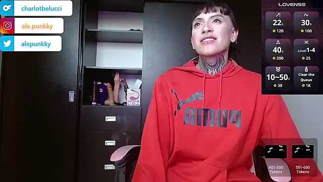 Snapshot of charlotbelucci_ chatting on 16, 11, 2025 charlotbelucci online show from 16, 11, 2025