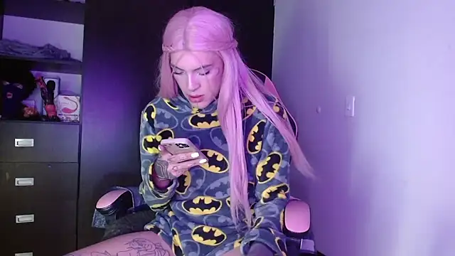 Snapshot of charlotbelucci_ chatting on 20, 11, 2025 charlotbelucci online show from 20, 11, 2025