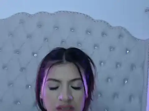 Abril Squirt online show from 15, 2, 2025