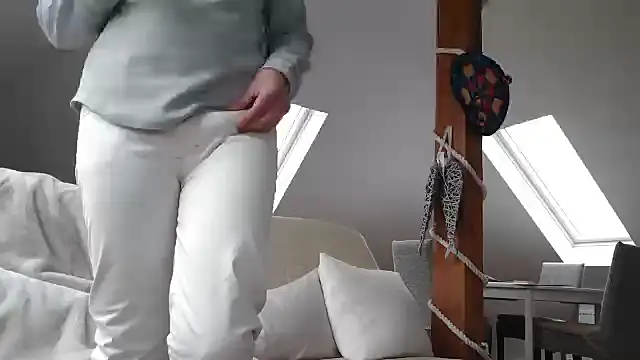 maxmueller321 online show from 4, 12, 2024