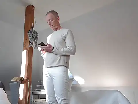 maxmueller321 online show from 18, 2, 2026