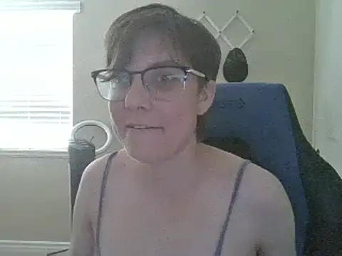 KaliSnow199623 online show from 5, 2, 2025