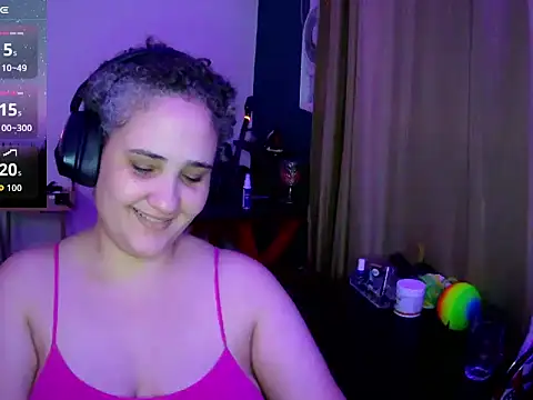 Snapshot of lolalicious_758 chatting on 18, 11, 2025 lolalicious 758 online show from 18, 11, 2025