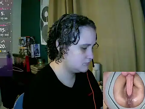 Snapshot of lolalicious_758 chatting on 13, 5, 2026 lolalicious 758 online show from 13, 5, 2026