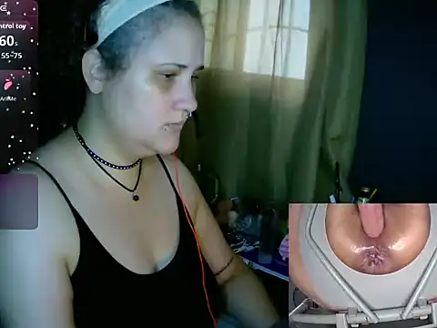 Snapshot of lolalicious_758 chatting on 25, 5, 2026 lolalicious 758 online show from 25, 5, 2026