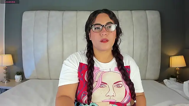 MelissaKarterrs online show from 1, 3, 2025