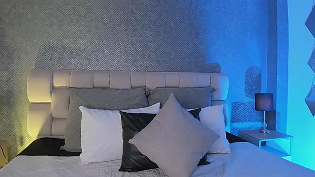 sofi bakerr online show from 4, 10, 2025