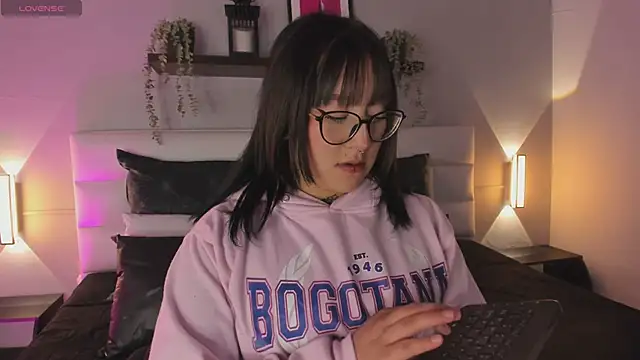 sofi bakerr online show from 20, 4, 2026