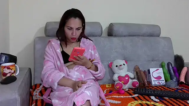 Snapshot of PenelopeHot_91 chatting on 30, 1, 2025 PenelopeHot 91 online show from 30, 1, 2025