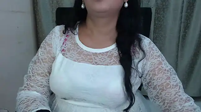 Inviting Aanya online show from 2, 12, 2024