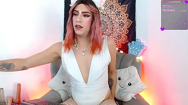 Snapshot of tevenwhiite chatting on 5, 2, 2025 tevenwhiite online show from 5, 2, 2025