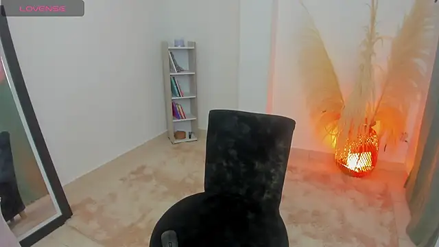 AnntoniaWood online show from 8, 3, 2025