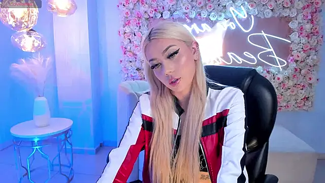 HannaConnor  online show from 11, 3, 2025