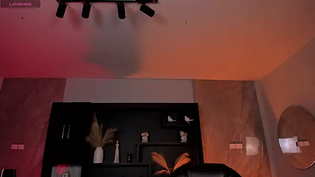 Snapshot of ViolettHansson chatting on 26, 3, 2026 ViolettHansson online show from 26, 3, 2026