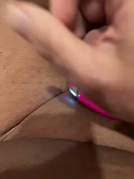 Snapshot of Teloficco chatting on 12, 11, 2025 Teloficco online show from 12, 11, 2025