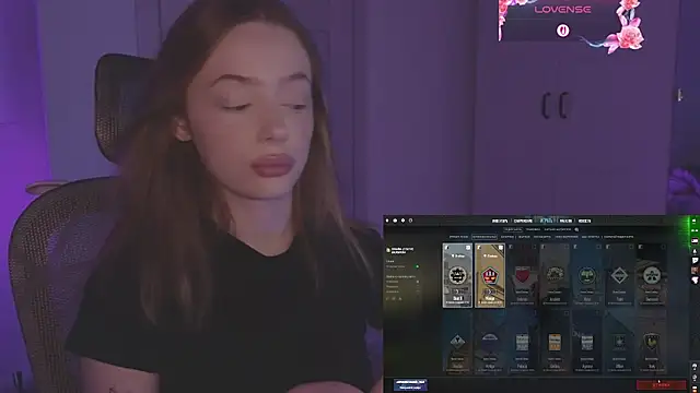 Snapshot of _MayShy_ chatting on 5, 11, 2025 MayShy online show from 5, 11, 2025