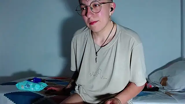 Sexyboy 666 online show from 30, 11, 2025