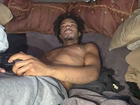 SlimeCrownzOut5 online show from 26, 2, 2026