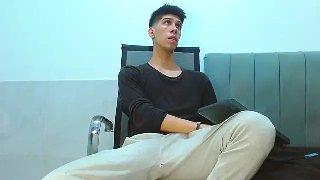 jhony-sex online show from 9, 7, 2026