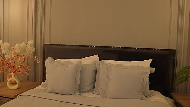 IrisBaker online show from 14, 4, 2026