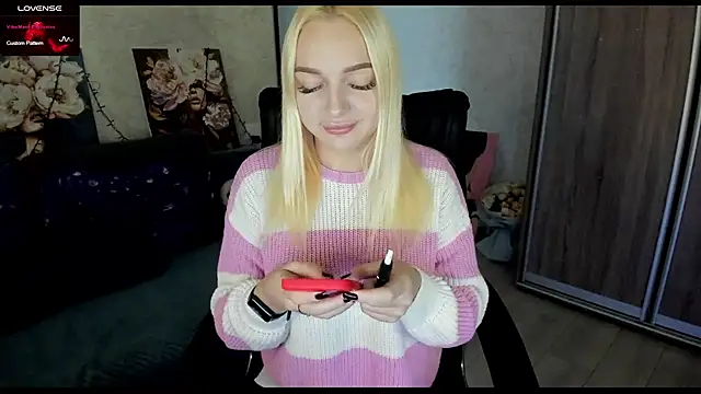 Stella  Cox online show from 30, 10, 2025