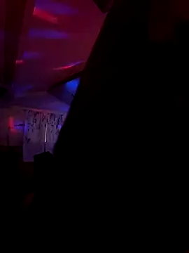 Snapshot of andreinitahg chatting on 27, 11, 2025 andreinitahg online show from 27, 11, 2025