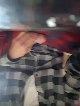 Snapshot of dougyhung2231 chatting on 1, 4, 2026 dougyhung2231 online show from 1, 4, 2026