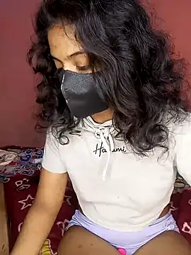 Snapshot of nadeeshakodituwakku chatting on 5, 2, 2025 nadeeshakodituwakku online show from 5, 2, 2025