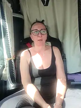 cuplubijoanna online show from 1, 3, 2025