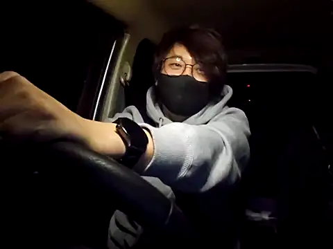 MANNZAAo06 online show from 31, 12, 2024