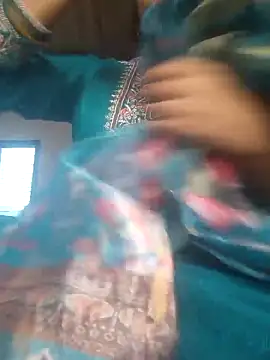 Snapshot of Simaran_bhabhi chatting on 3, 11, 2025 Simaran bhabhi online show from 3, 11, 2025