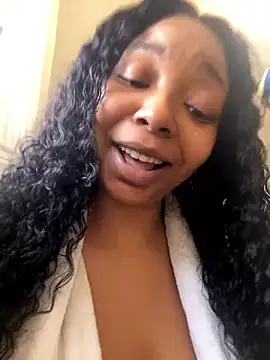 Snapshot of 1BeautyN1Beast chatting on 8, 12, 2024 1BeautyN1Beast online show from 8, 12, 2024