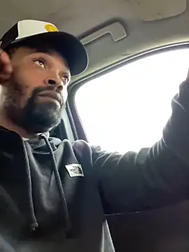 Snapshot of 1BeautyN1Beast chatting on 9, 12, 2024 1BeautyN1Beast online show from 9, 12, 2024