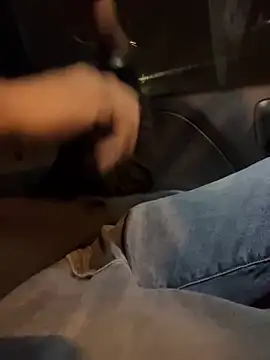 Snapshot of 1BeautyN1Beast chatting on 19, 12, 2024 1BeautyN1Beast online show from 19, 12, 2024