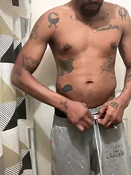 Snapshot of 1BeautyN1Beast chatting on 28, 1, 2025 1BeautyN1Beast online show from 28, 1, 2025