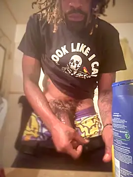 Snapshot of 1BeautyN1Beast chatting on 29, 9, 2025 1BeautyN1Beast online show from 29, 9, 2025