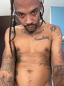 Snapshot of 1BeautyN1Beast chatting on 23, 10, 2025 1BeautyN1Beast online show from 23, 10, 2025