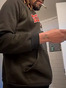 Snapshot of 1BeautyN1Beast chatting on 11, 1, 2026 1BeautyN1Beast online show from 11, 1, 2026