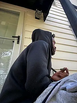 Snapshot of 1BeautyN1Beast chatting on 12, 1, 2026 1BeautyN1Beast online show from 12, 1, 2026