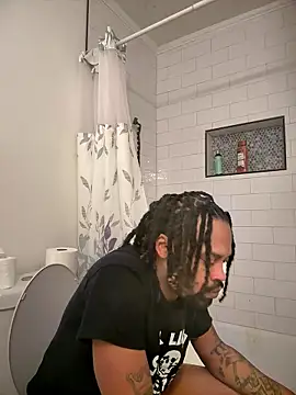 Snapshot of 1BeautyN1Beast chatting on 13, 1, 2026 1BeautyN1Beast online show from 13, 1, 2026