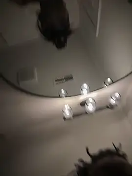 Snapshot of 1BeautyN1Beast chatting on 15, 2, 2026 1BeautyN1Beast online show from 15, 2, 2026