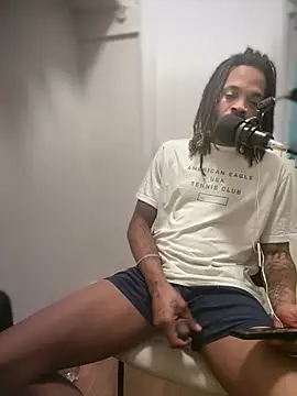 Snapshot of 1BeautyN1Beast chatting on 25, 2, 2026 1BeautyN1Beast online show from 25, 2, 2026